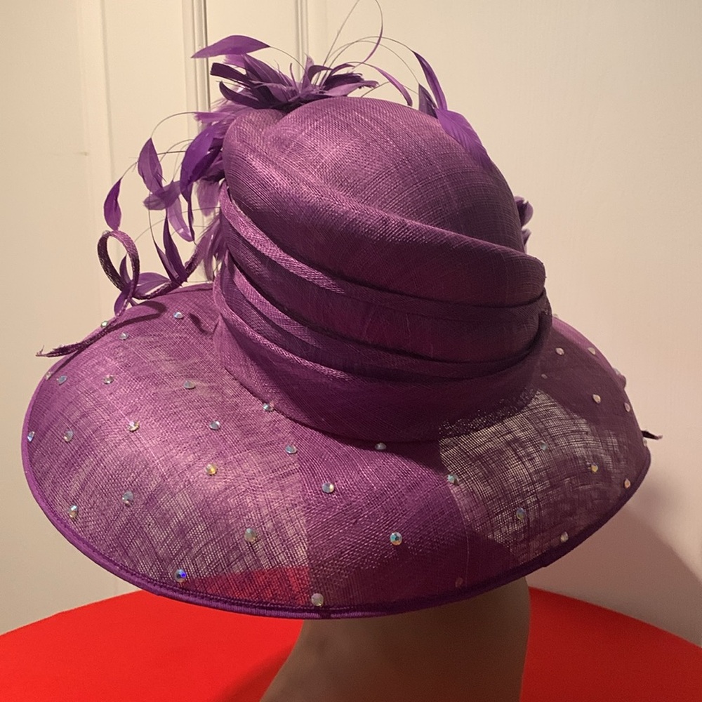 Elegant Purple Feathered Women's Hat - Picture 3 of 5